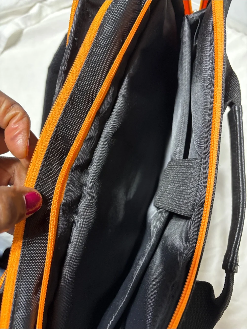 Vangoddy EL Prada 4 in 1 hybrid backpack/messenger bag/briefcase. NWOT
